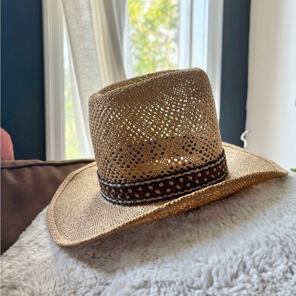 artel Other - VINTAGE ARTEL | Cowboy hat with pedigree open weave | size 7 1/4